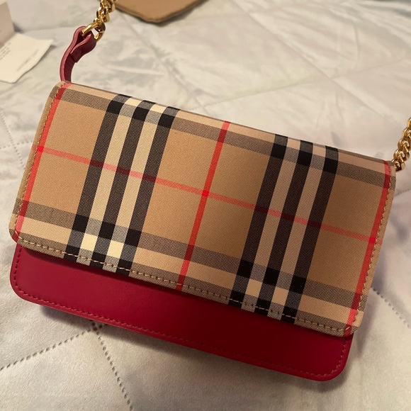 Burberry Purse - Picture 2 of 16
